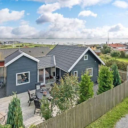 Skon Feriebolig Med Havudsigt I Naturskont Omrade Munkebo 외부 사진