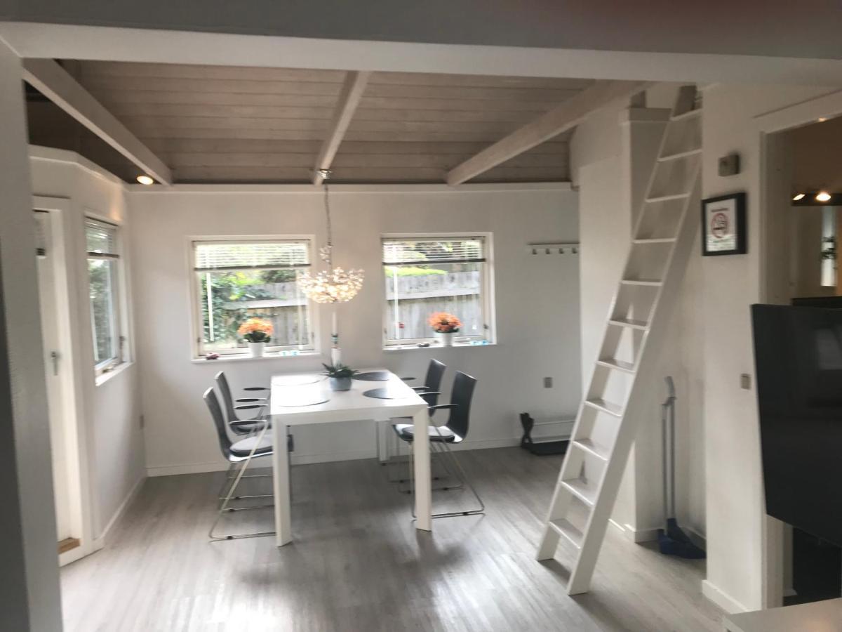 Skon Feriebolig Med Havudsigt I Naturskont Omrade Munkebo 외부 사진
